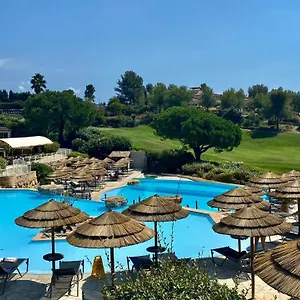 Appartement Hameau Des Amandiers-vue & Golf, Saint-Cyr-sur-Mer